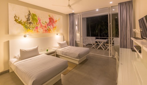 Deluxe Room with Ocean View