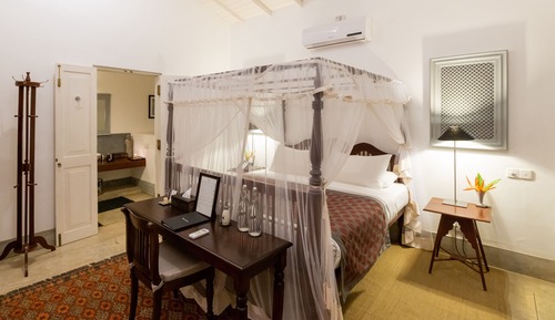 Master Room with Plunge Pool
