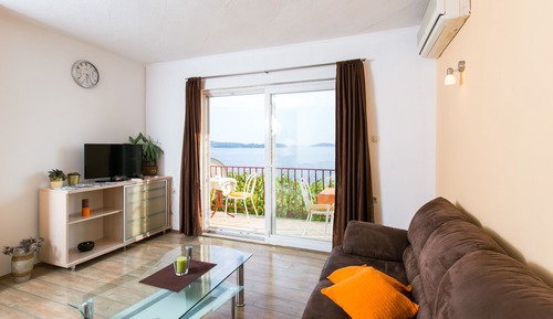 Apartamento, 2 habitaciones, balcón, vistas al mar