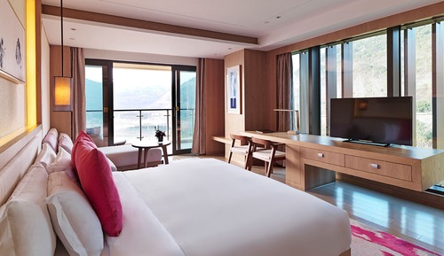 Habitación estándar, 1 cama de matrimonio grande, vistas a la montaña