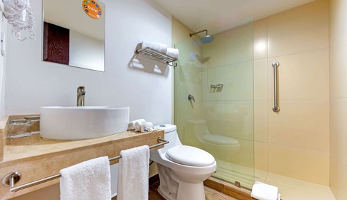 Habitación estándar, 2 camas dobles, no fumadores