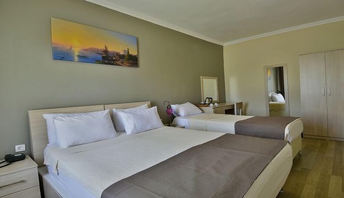Habitación triple familiar