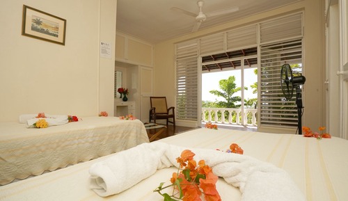 Habitación superior con 1 cama doble o 2 individuales, 1 habitación, balcón, vistas al mar (Mango)