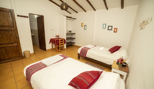 Habitación clásica con 2 camas individuales