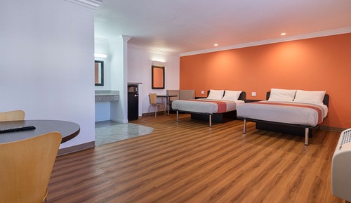 Habitación Deluxe, 2 camas de matrimonio, no fumadores, frigorífico y microondas
