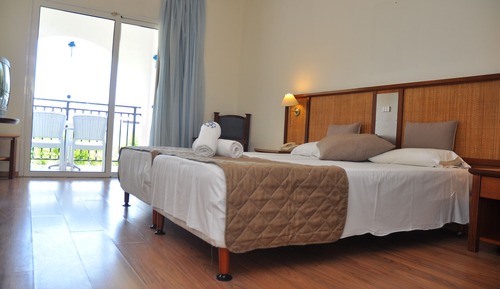 Double or Twin Room with Garden View - Pool View
