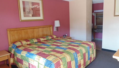 Habitación básica, 1 cama de matrimonio grande, accesible para personas con discapacidad