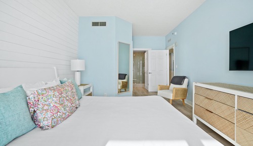 Condo, 3 Bedrooms, Sea View (2008W)