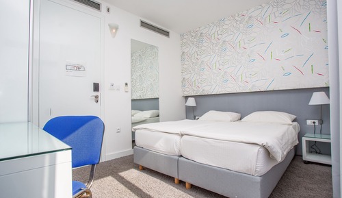 Habitación estándar, vistas parciales al mar