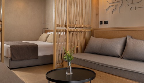 Junior Suite Courtyard