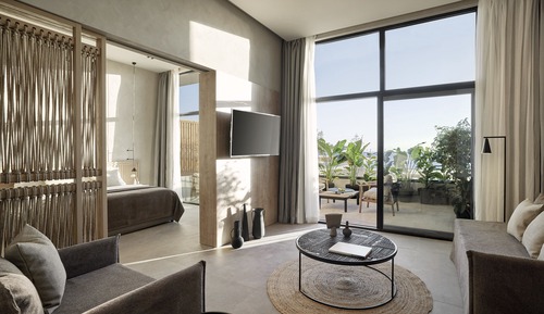 Helea Suite with Sea View and Private Sauna