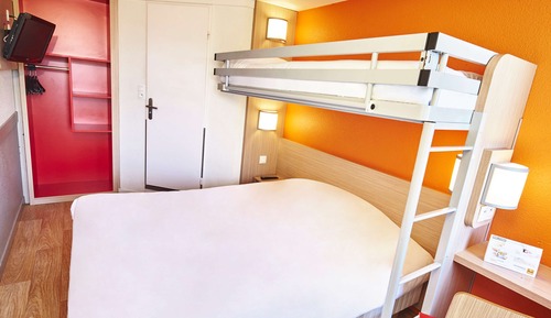 Habitación estándar, varias camas (1 Double and 1 Single bed)