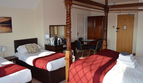Habitación familiar (Four Poster Bed)