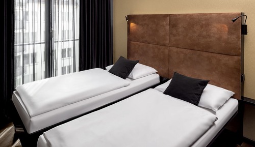 Habitación estándar con 1 cama doble o 2 individuales