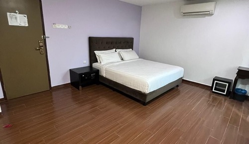 Habitación Deluxe, 1 cama de matrimonio grande (With Jacuzzi)