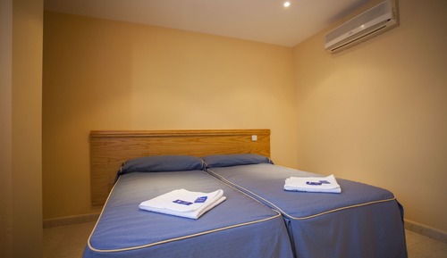 Habitación estándar con 2 camas individuales, baño privado