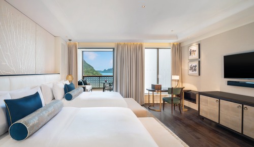 Suite, 2 camas dobles, no fumadores, vistas parciales al mar