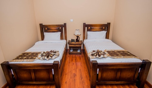 Habitación estándar con 2 camas individuales, vistas a la ciudad