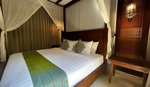 Villa Deluxe, 1 cama de matrimonio grande, piscina privada, en la zona del jardín