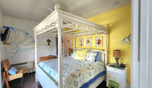Seashell Room