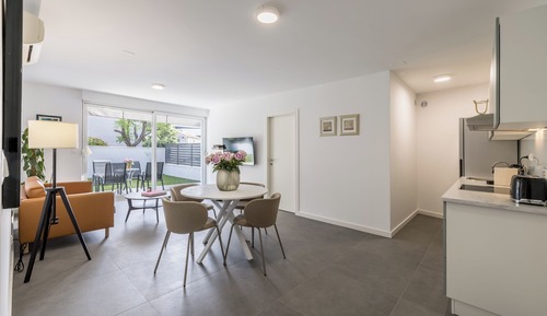 Apartamento, 2 habitaciones, vistas al jardín