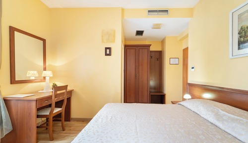 Habitación con 1 cama doble o 2 individuales