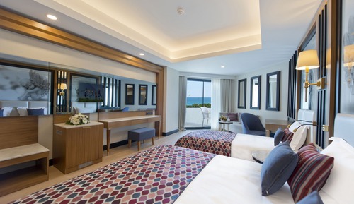 Habitación estándar con 1 cama doble o 2 individuales, vistas al mar