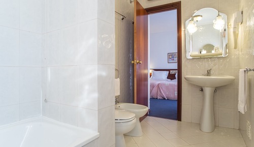 Habitación con 1 cama doble o 2 individuales