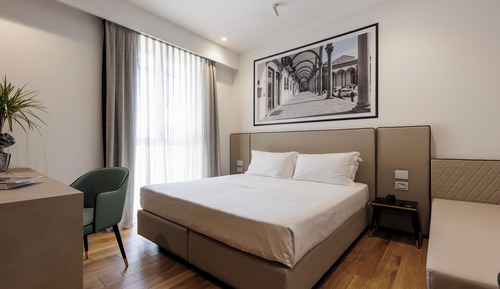 Habitación triple superior (with Spa Access)