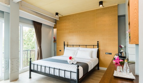 Grand Deluxe King Suite