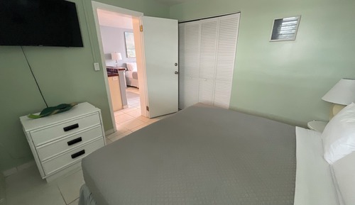 Suite Deluxe, cocina básica, vistas al patio