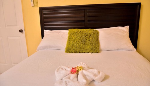 Apartamento exclusivo, 1 cama de matrimonio, cocina, vistas a la montaña