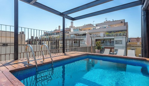 Apartamento City, 3 habitaciones, acceso a la piscina