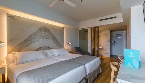 Habitación doble, balcón