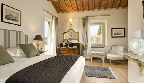 Villa panorámica, 3 habitaciones, patio, en la zona del jardín