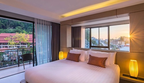 Grand Deluxe Room