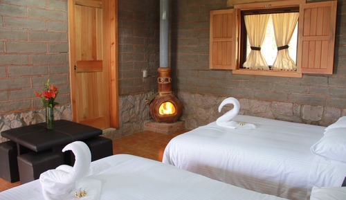 Habitación triple estándar, 2 camas dobles