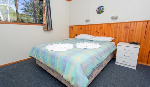 Cabaña, 2 habitaciones (Cottage - 1Queen, 1Bunk, 1Single)