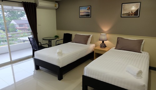 Standard Twin Room