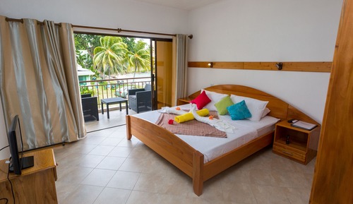 Apartamento superior, vistas al mar, junto a la playa