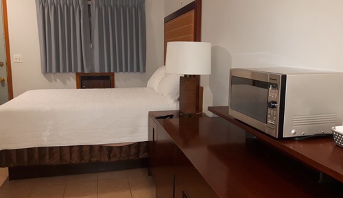 Estudio, 1 cama de matrimonio, cocina básica