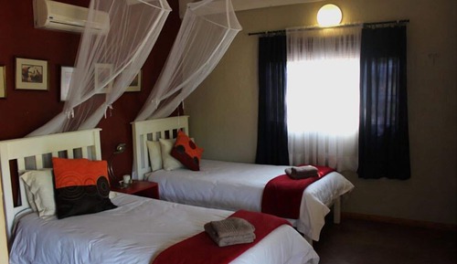 Habitación estándar con 2 camas individuales