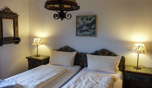 Habitación doble, vistas a la montaña