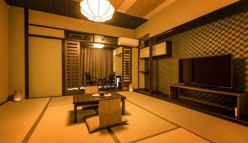 Habitación cuádruple estándar, no fumadores (Japanese Style with Bath, No View)