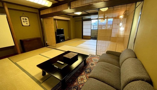Habitación de estilo japonés, no fumadores (10+8 Tatami Mats, with Toilet&Bath)