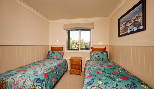 Swallows Nest with Shared Bathroom