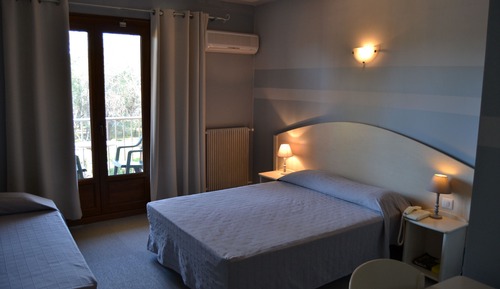 Habitación con 1 cama doble o 2 individuales