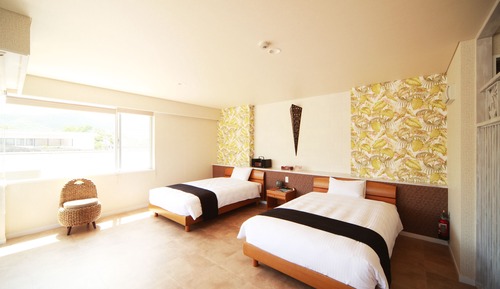 Standard Room, Non Smoking, Mountain View (2 Semi-Double Beds)