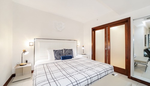 Suite estudio Confort, 1 cama de matrimonio grande con sofá cama, balcón, vistas a la ciudad