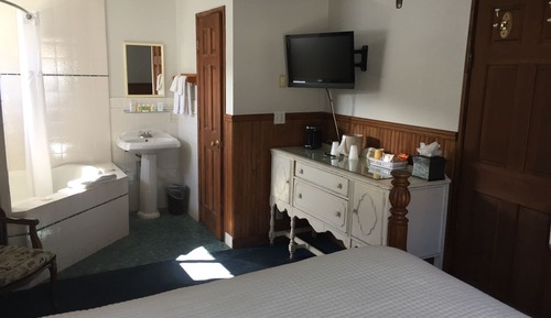 Habitación (Captain's Quarters)
